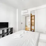 2 Bed Avenue Saint-Jean , 5 Minutes From Palais Des Festivals