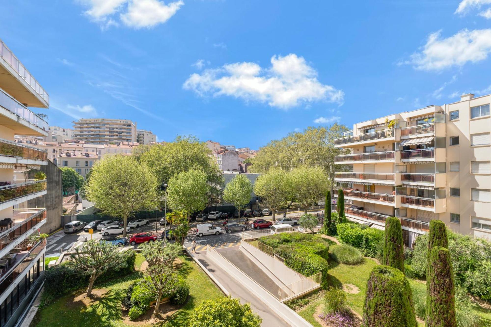 Appartement 2 Bed Avenue Saint-jean , 5 Minutes From Palais Des Festivals Cannes