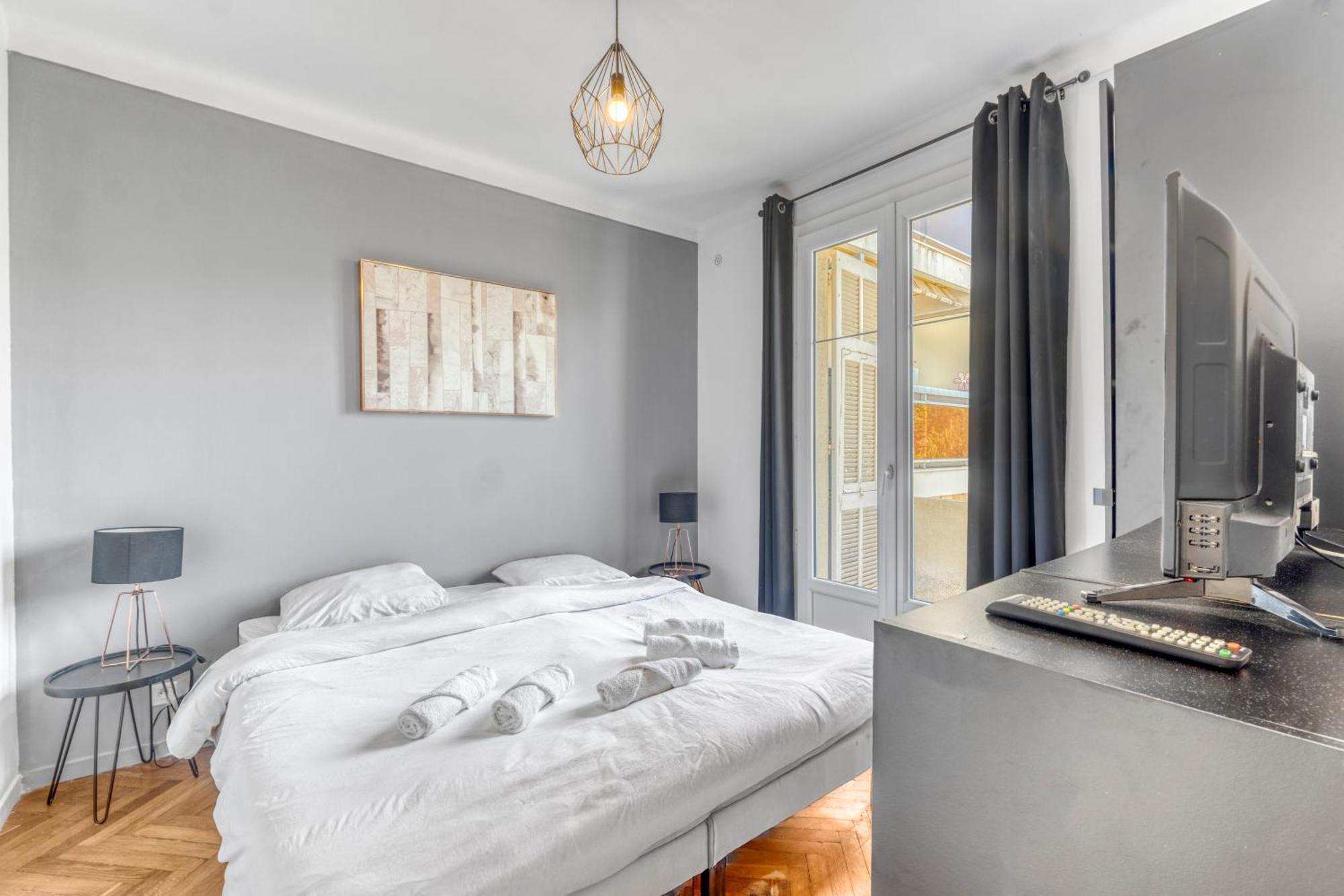 Appartement 2 Bed Avenue Saint-jean , 5 Minutes From Palais Des Festivals